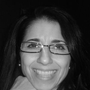 Meet your Posher, Dominique